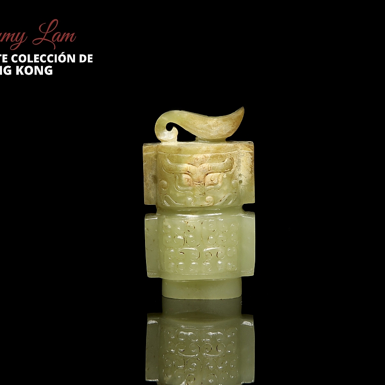 Colgante de jade amarillo