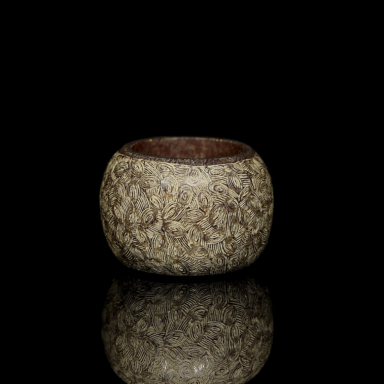 Anillo ritual de jade tallado, cultura Liangzhu