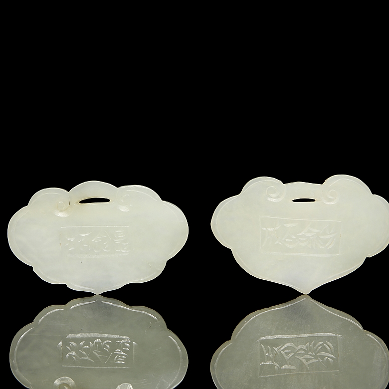 Pair of jade pendants, ‘Lotus and Bird,’ Qing dynasty