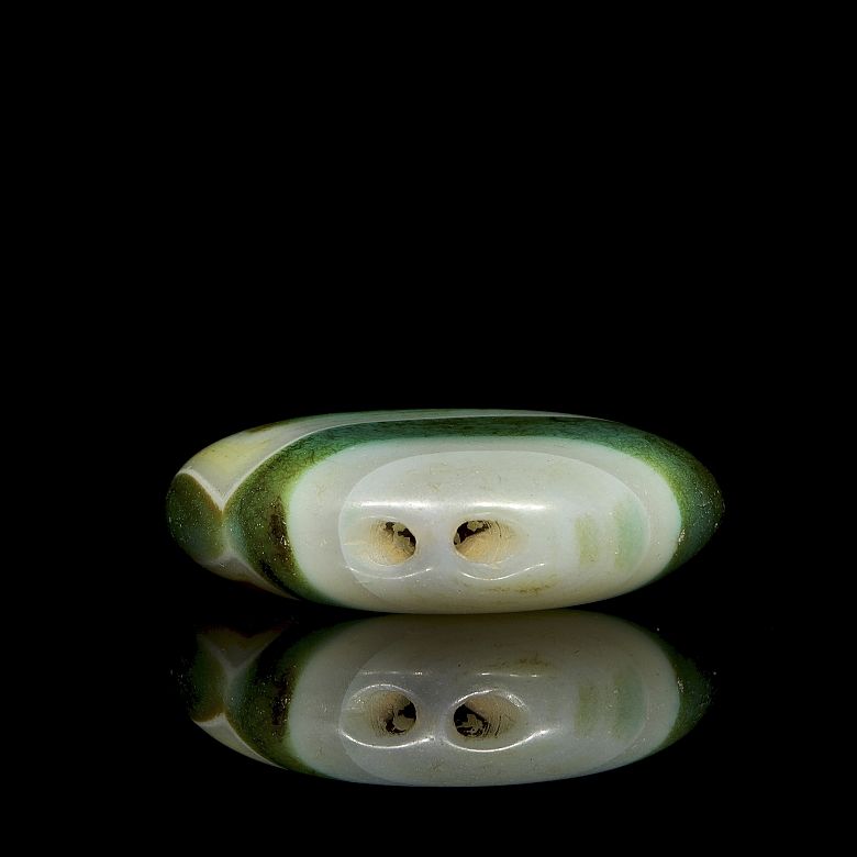 Amuleto de ágata bicolor, dinastía Liao