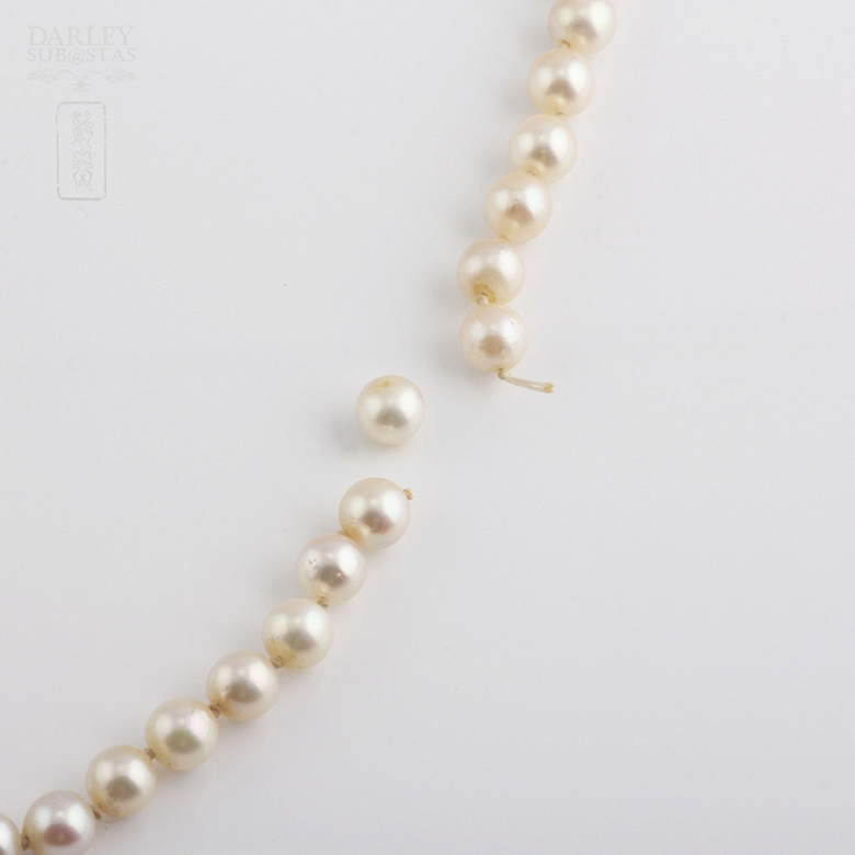 天然珍珠项链配钻石与18K黄金 - 1