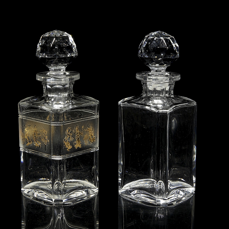 Pareja de frascos de tocador en cristal tallado, med. s.XX