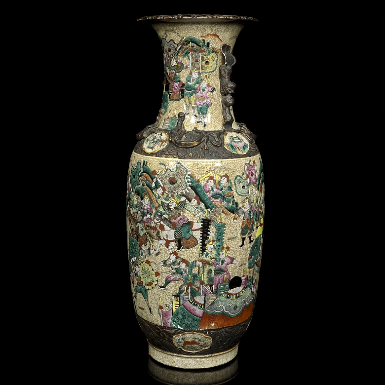 Jarrón de porcelana con guerreros, Nanjing, S.XX - 3