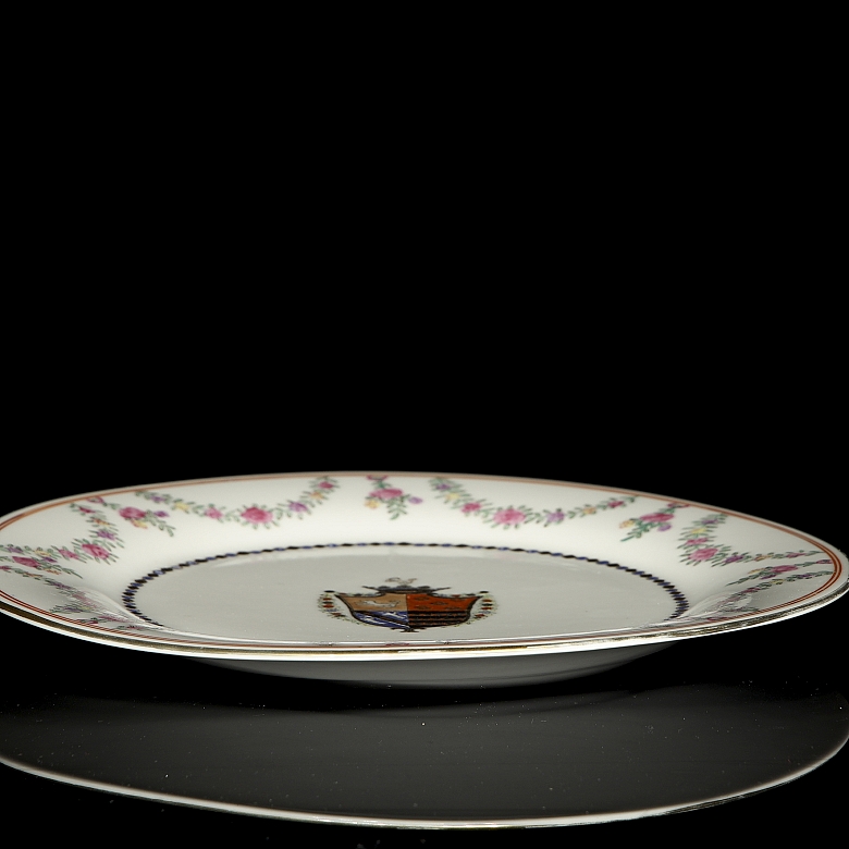 Plato de porcelana