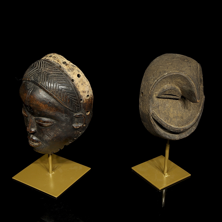 Dos máscaras estilos Bété y Teke, África, s.XX