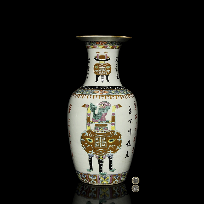 Enameled porcelain vase 