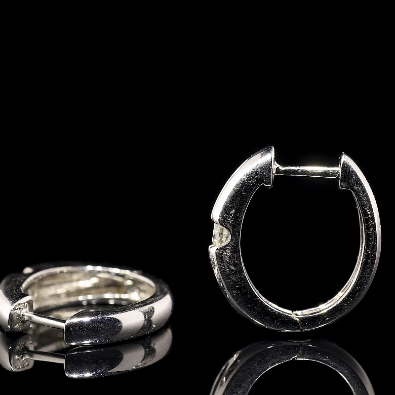 Pendientes en oro blanco de 18k con diamantes