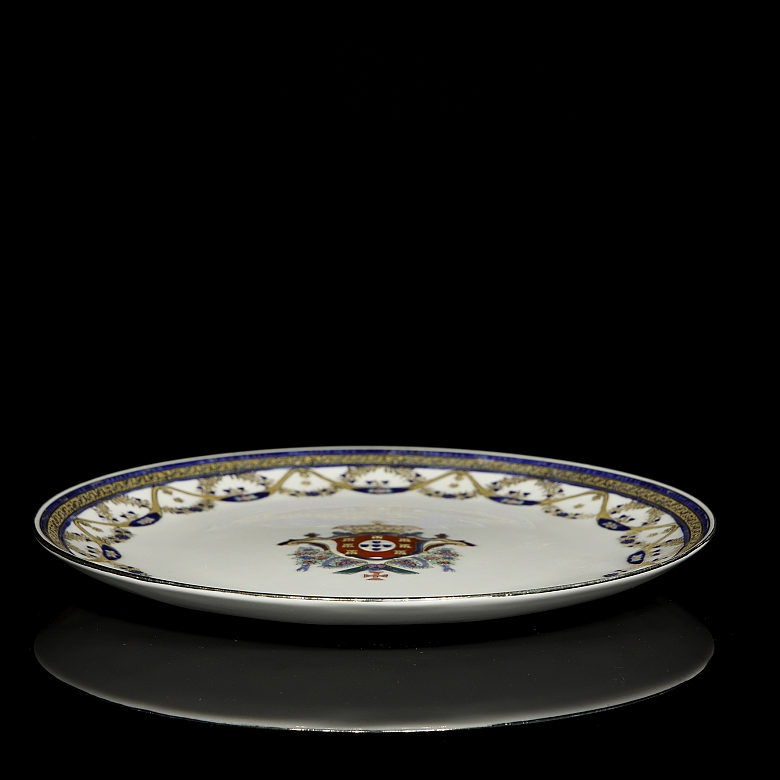 Plato de porcelana