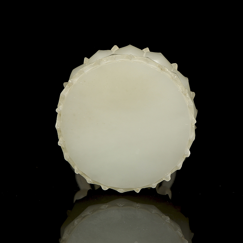Figura de jade blanco
