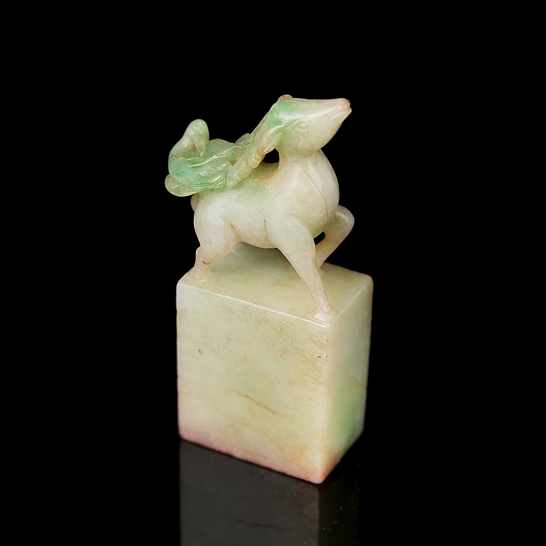 Jadeite seal ‘Deer and Crane’, Qing dynasty