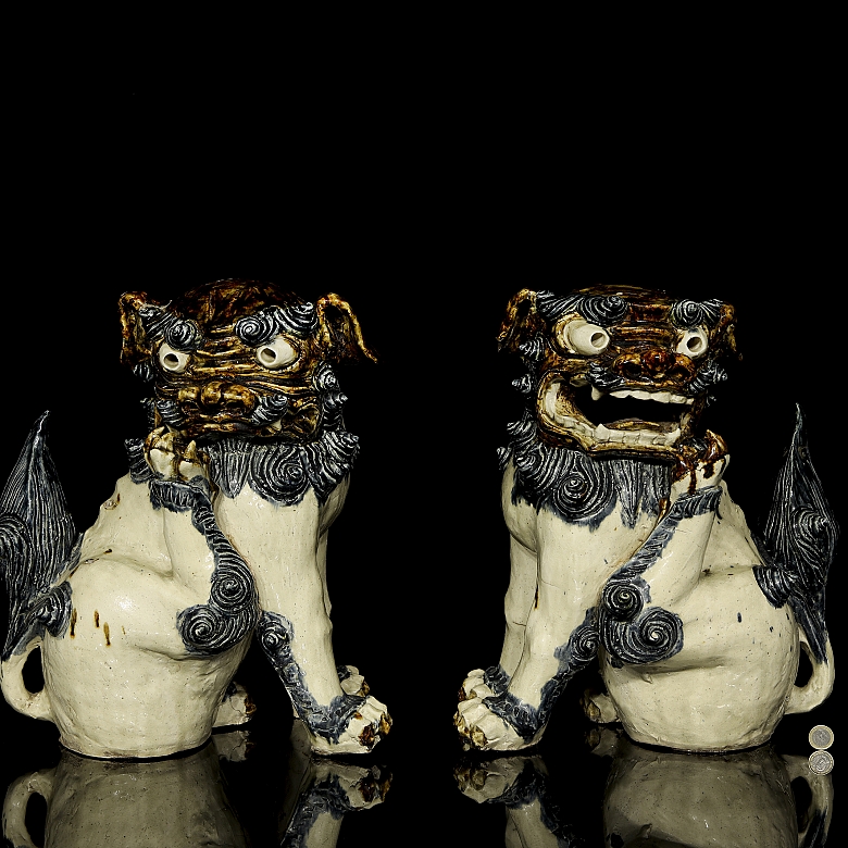 Pareja de figuras de cerámica 