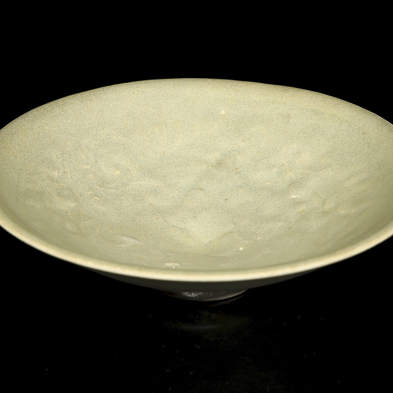 Celadon glazed porcelain bowl, Song style