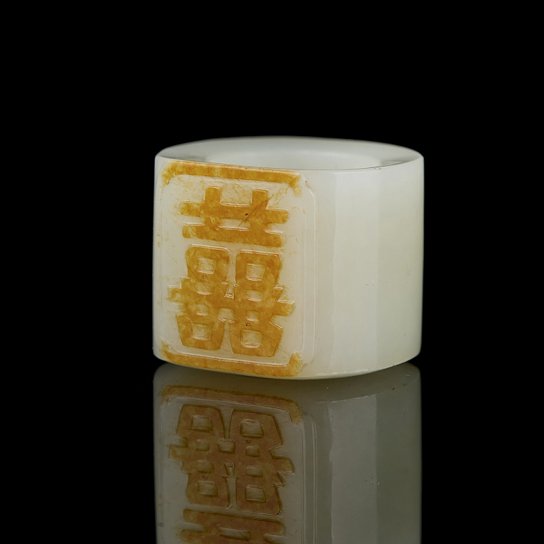Anillo-sello de jade blanco 
