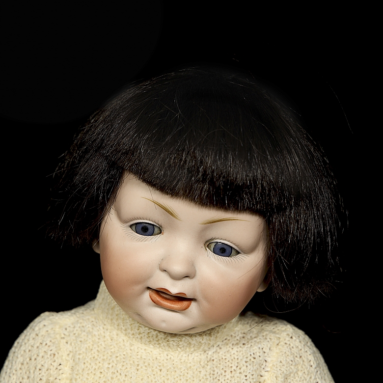 Muñeca de porcelana tipo Hertel, Schwab & Co., Alemania, c. 1910-1915