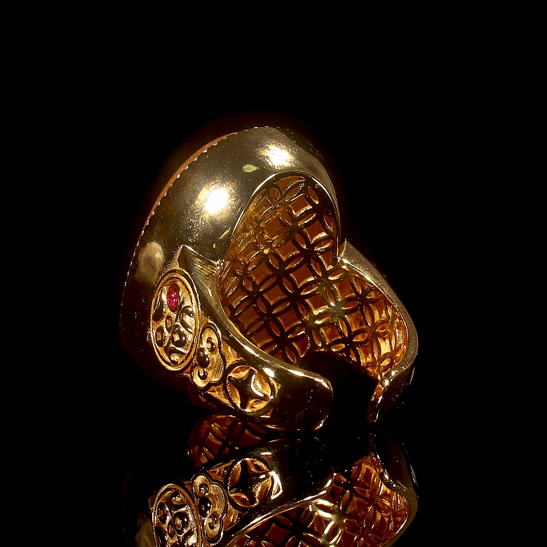 Gold-plated silver ring with Hetian jade, Qing dynasty