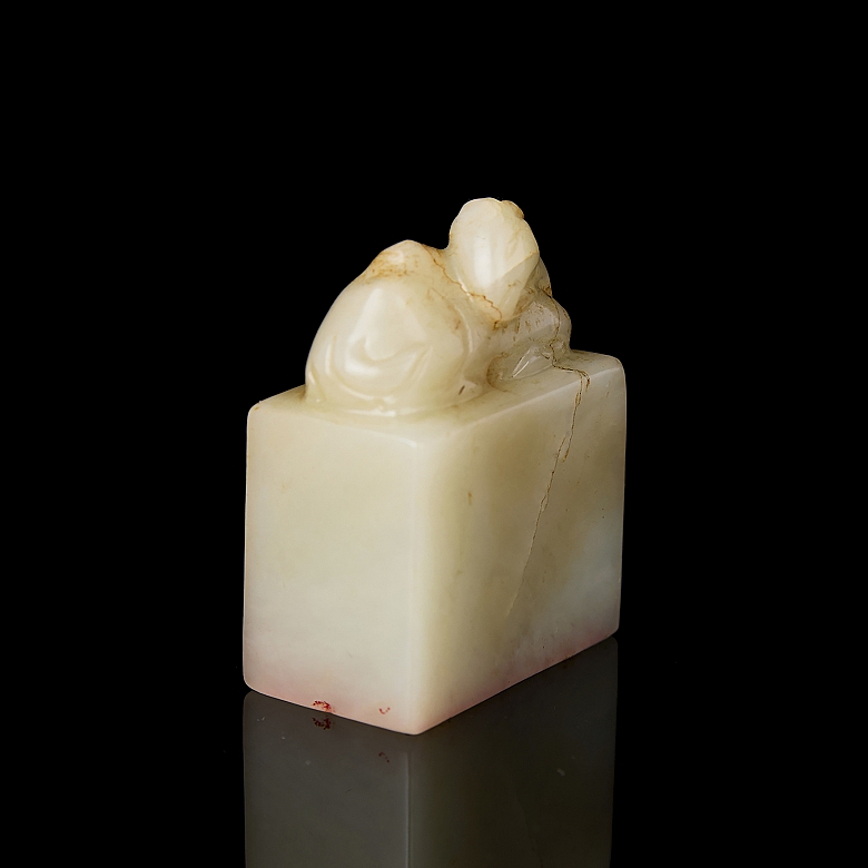 Hetian jade seal ‘Camel’, Qing dynasty