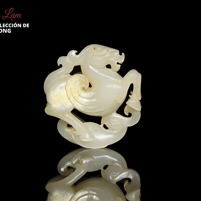 Colgante de jade tallado 