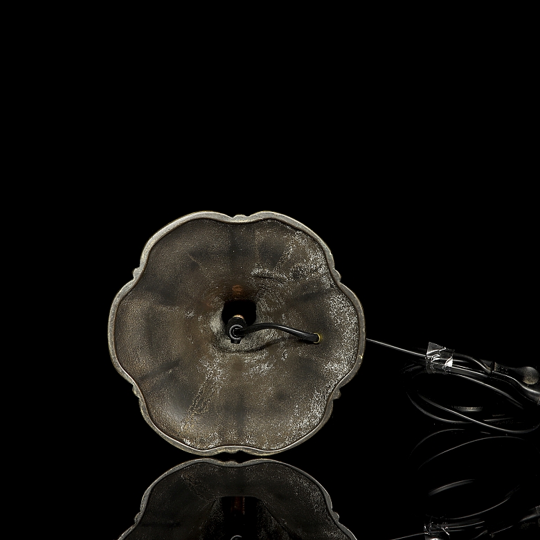 Tiffany-style table lamp, 20th century