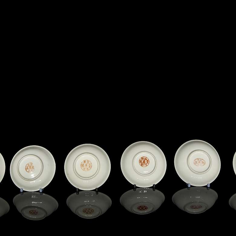 Seis platos de porcelana policromada, s.XX - 3