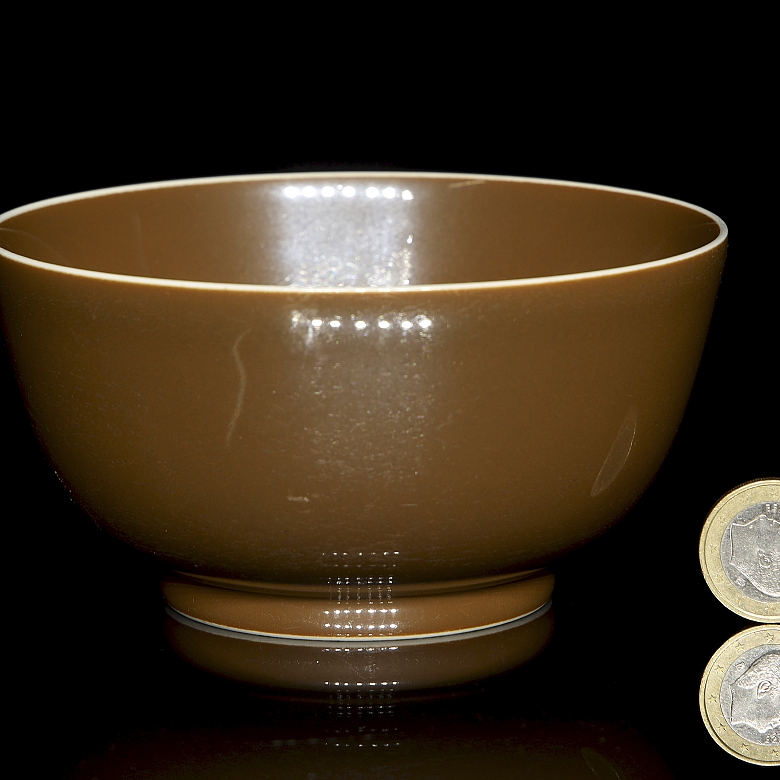 Brown-glazed porcelain bowl, with Daoguang seal - 5