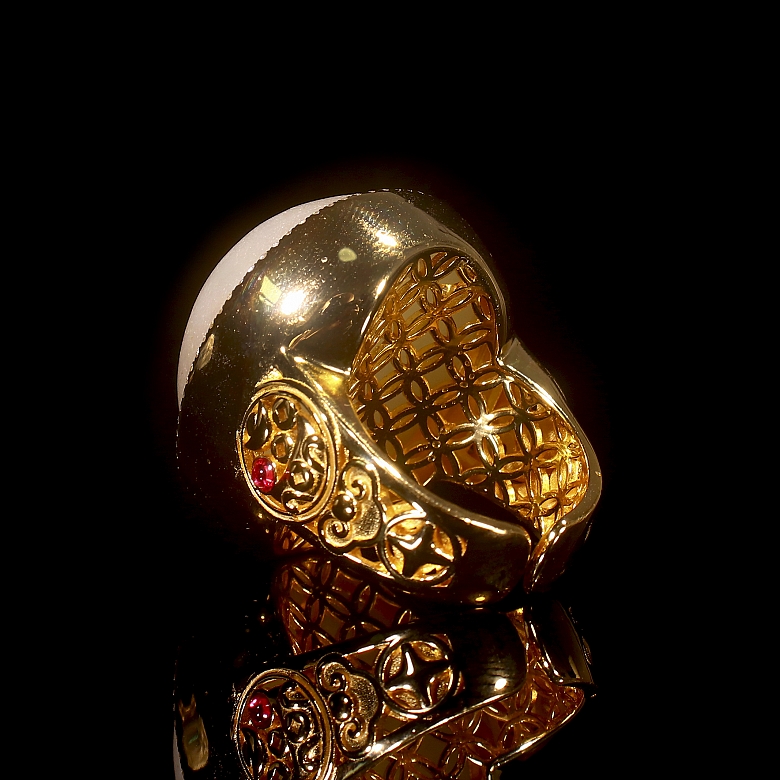 Anillo de plata dorada con jade blanco de Hetian, dinastía Qing