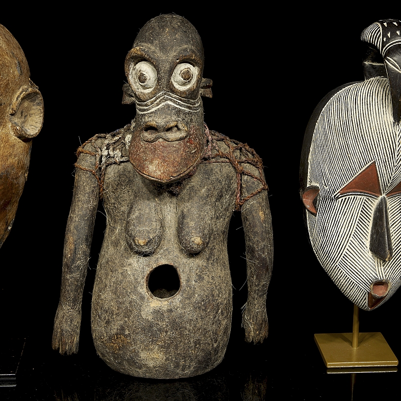 Cuatro piezas de arte tribal africano, s.XX