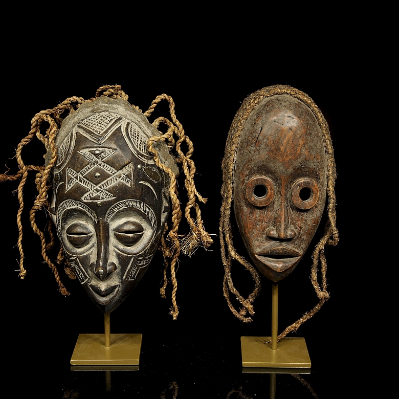 Pareja de máscaras ceremoniales africanas, s.XX