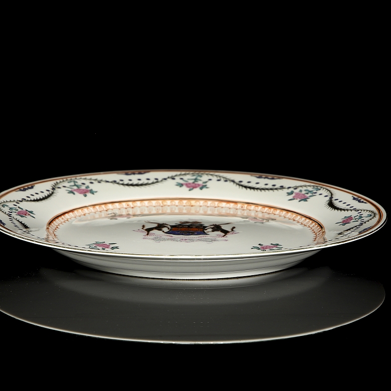 Plato de porcelana