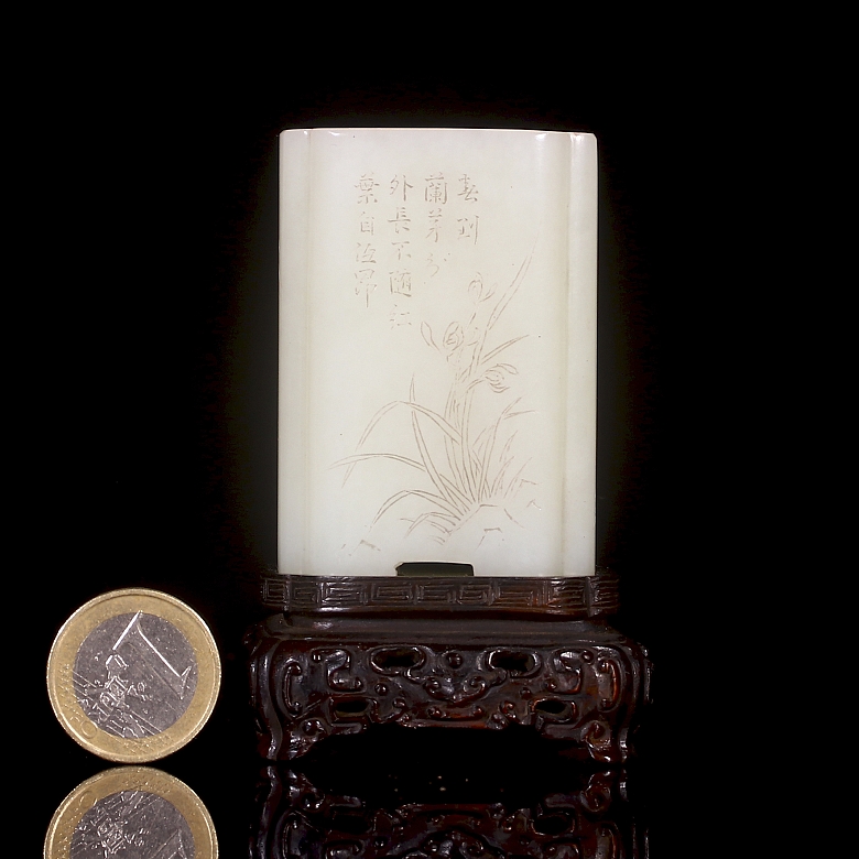 Porta pinceles de jade blanco de Hetian, dinastía Qing