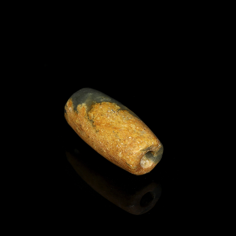 Cuenta de jade tallado, cultura Hongshan
