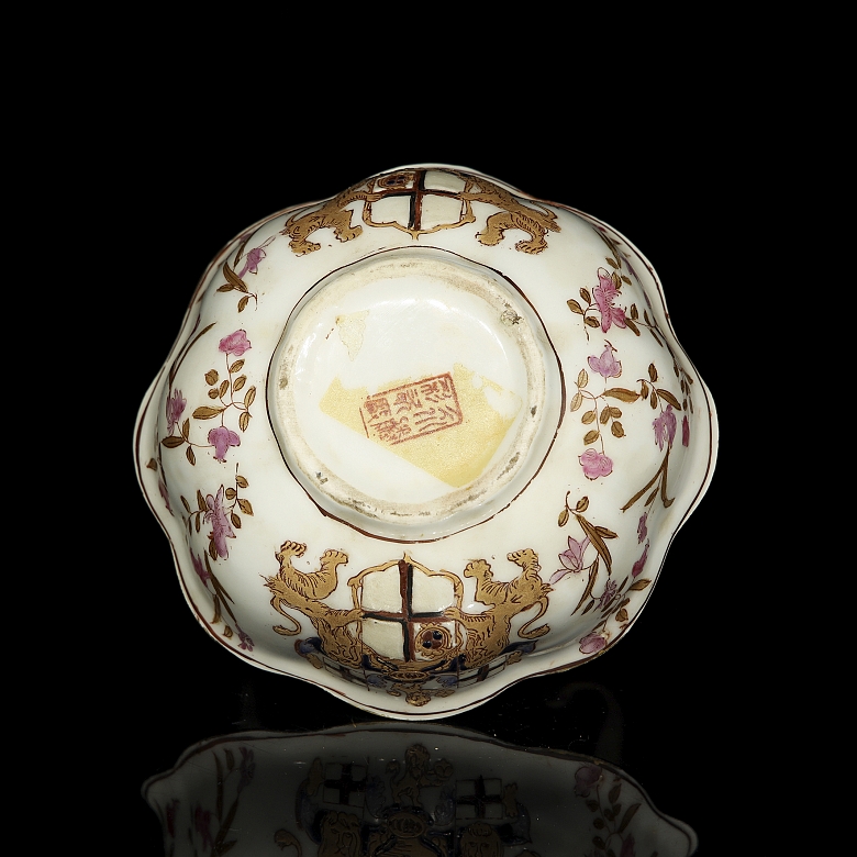 Cesto de porcelana