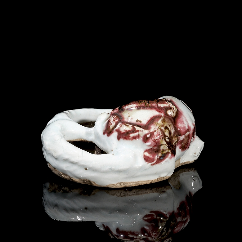 Glazed ceramic brush holder ‘Bixi’, Qing dynasty
