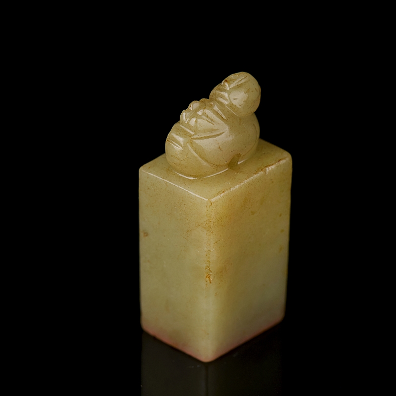 Hetian jade seal ‘Mandarin Duck’, Qing dynasty