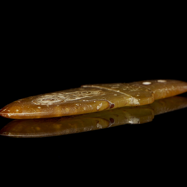 Pequeño puñal de jade tallado, cultura Liangzhu