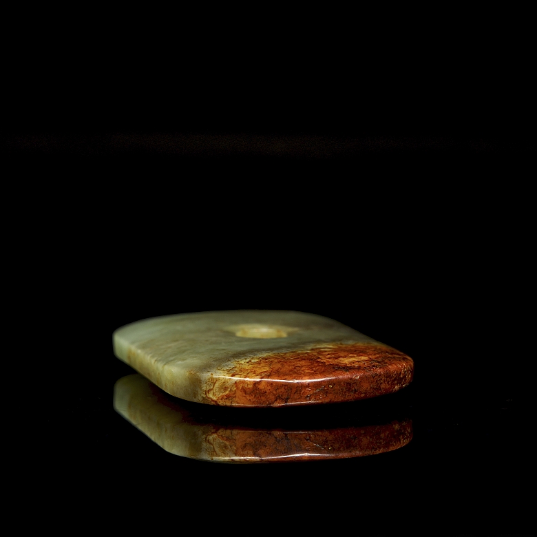 Colgante de jade tallado, cultura Hongshan