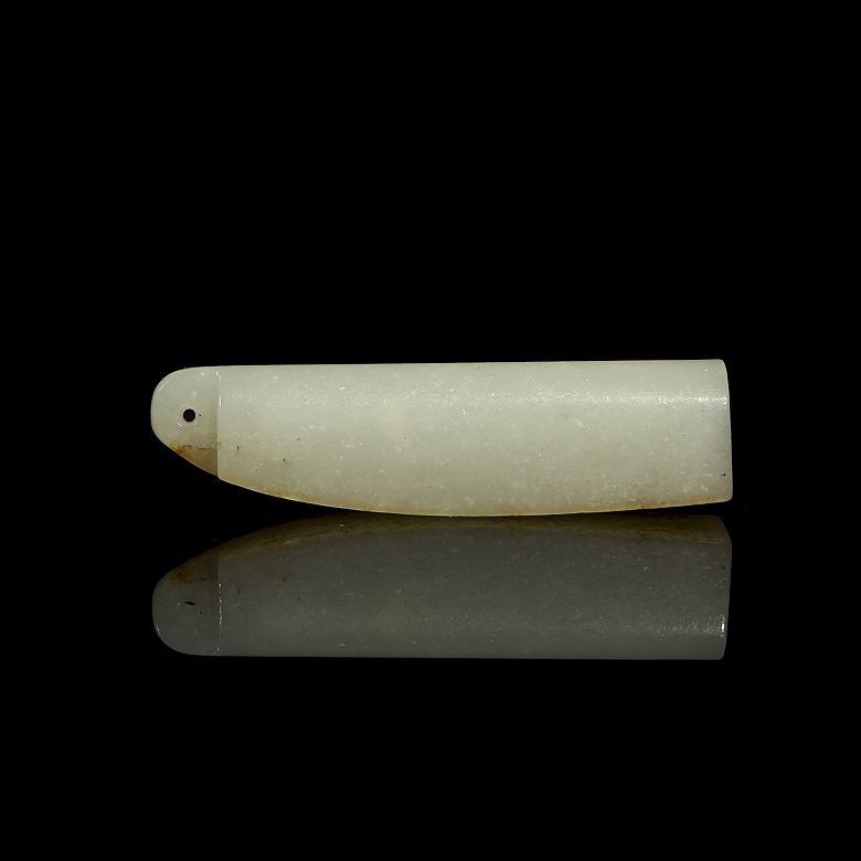 Small carved jade pendant, 20th century - 4