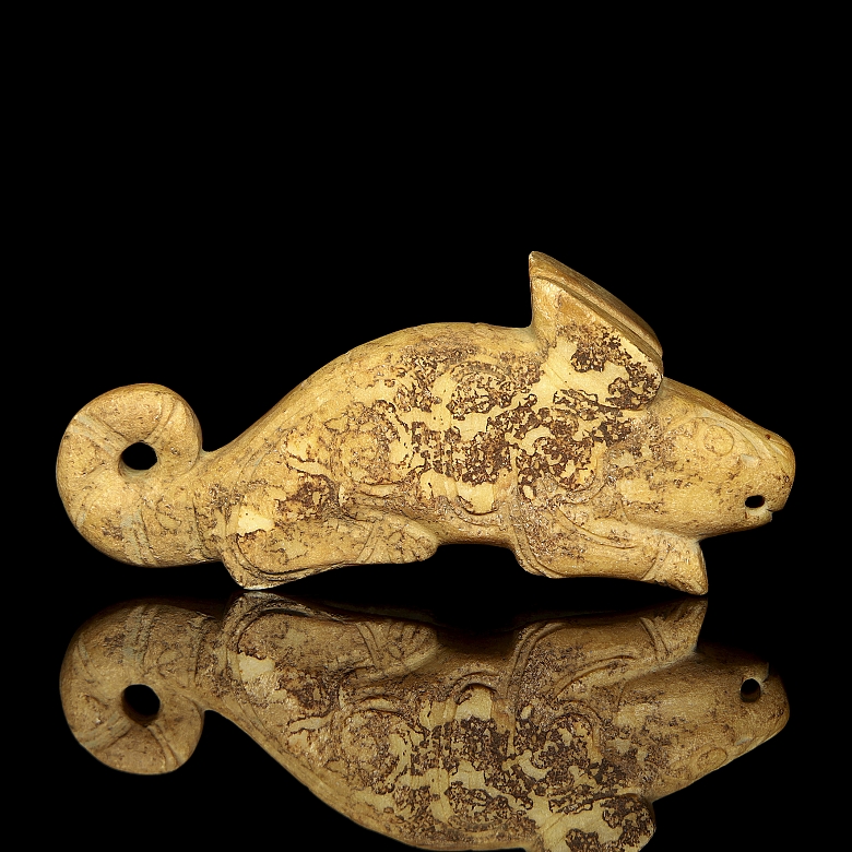 Carved jade figure ‘Mythical beast’, Zhou dynasty