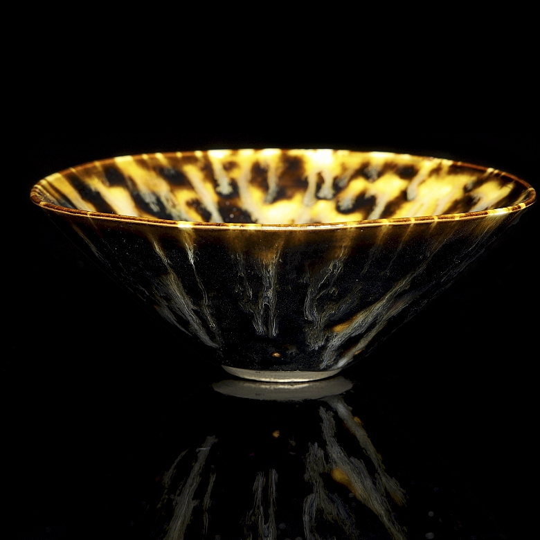 Stoneware bowl with ‘Hare skin’ glaze, Song style - 1