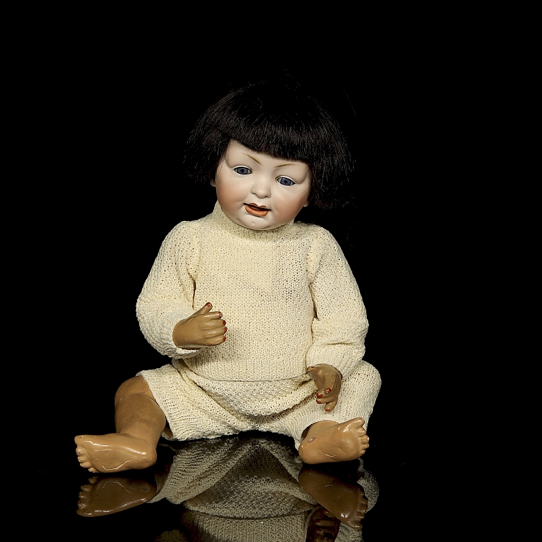Muñeca de porcelana tipo Hertel, Schwab & Co., Alemania, c. 1910-1915