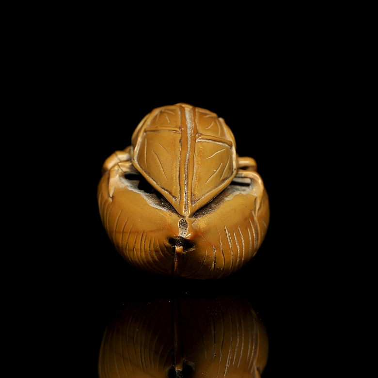 Wood carving ‘Cicada on a leaf’, 20th century