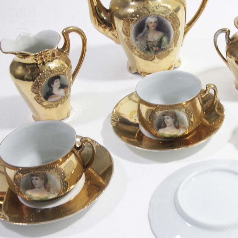 Juego de cafe dorado - 13