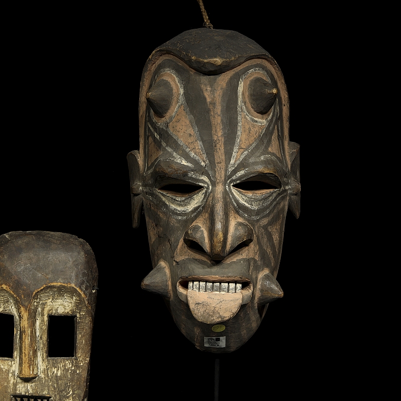 Pareja de máscaras africanas, s.XX