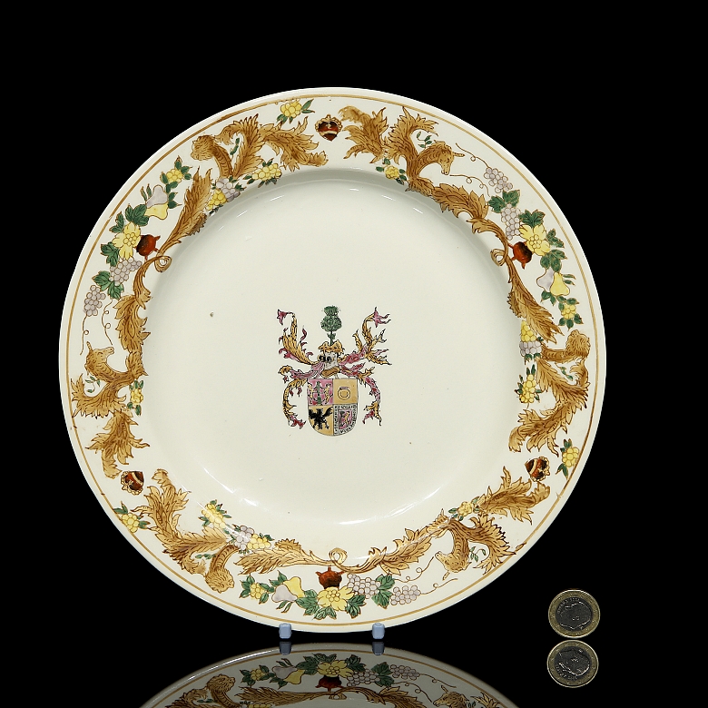 Plato de porcelana