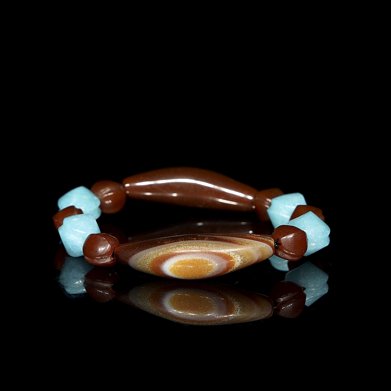 Pulsera de cuentas y Dzi de ágata Alashan, y amazonita, dinastía Liao