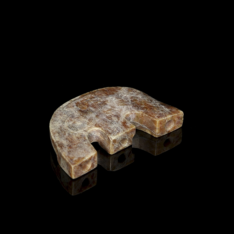 Colgante de jade rojizo 