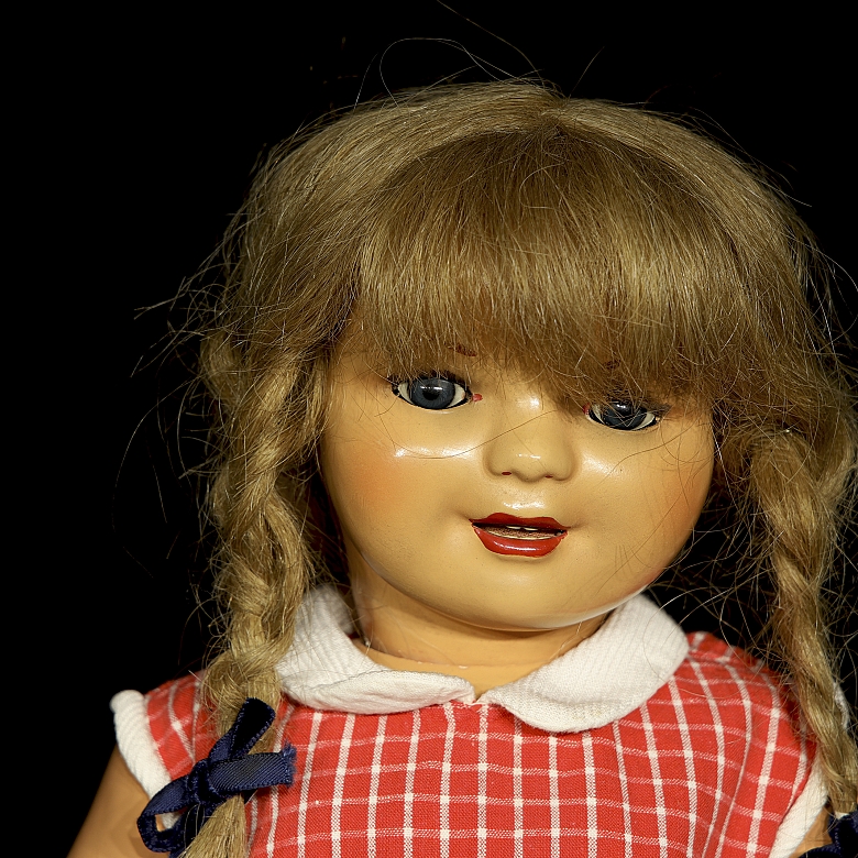 Posible muñeca clásica