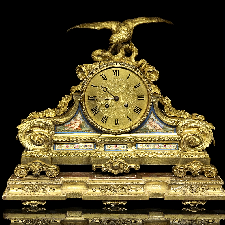 Mantel clock in bronze and porcelain, France, 19th century.