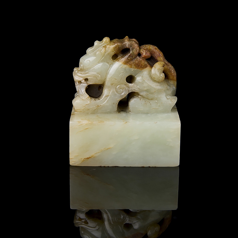 Rectangular jade seal ‘Fierce Dragon’, Qing dynasty