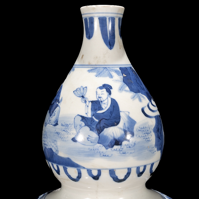 Glazed porcelain hulu vase, ‘Scenes’, marked Chongzhen