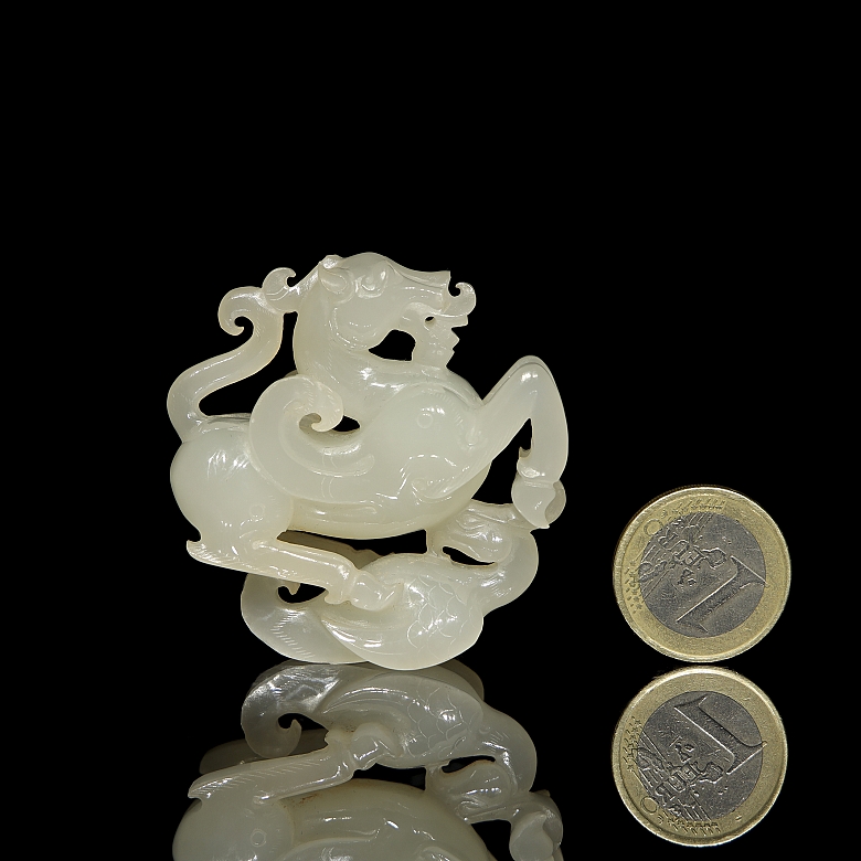 Amuleto de jade blanco